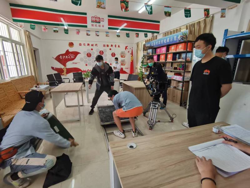 追星女孩心理学分析报告：富拉尔基区广告片拍摄公司揭秘饭圈应援式传播逻辑